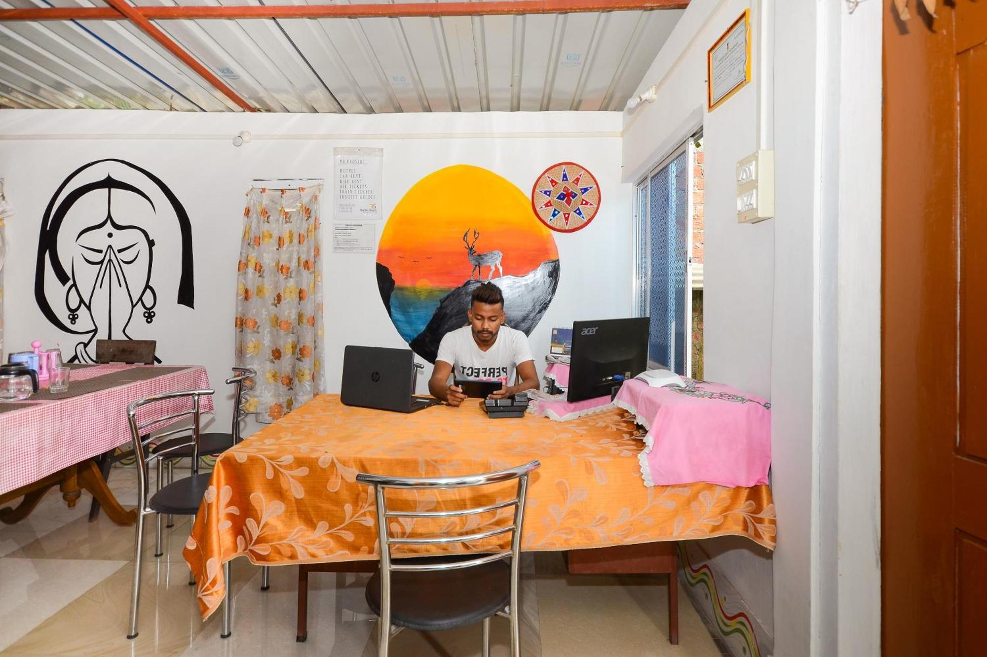 Hotel O Kirtti Inn Soalkuchi Εξωτερικό φωτογραφία